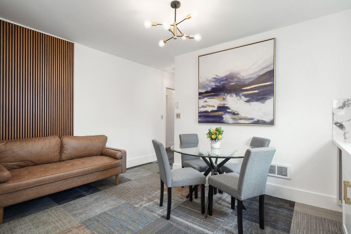 Private Room Shared Bath Near Genentech Kaiser photo 1