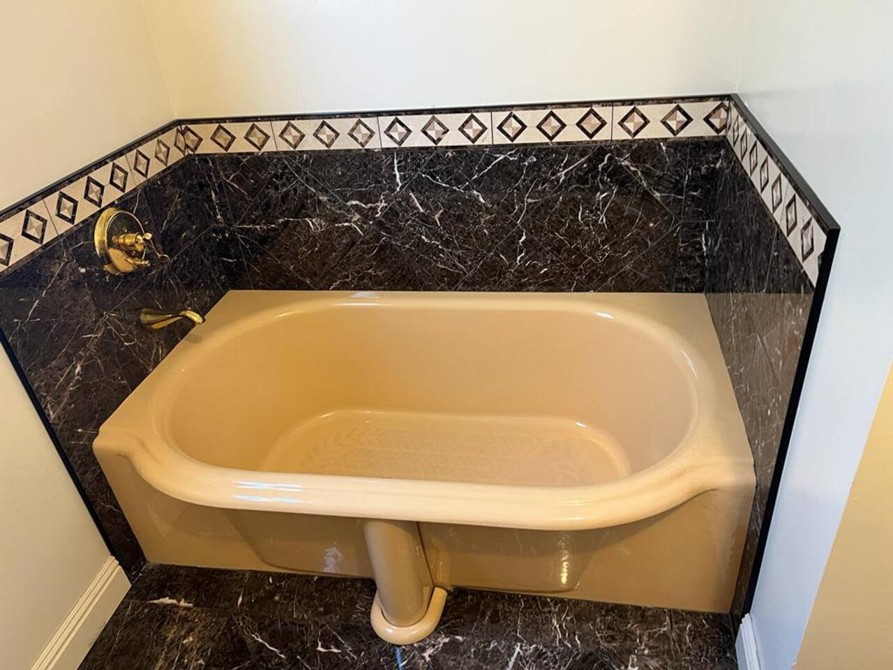 Private Suite w/ shared Bath & Kitchen in SSF 2ML photo 13