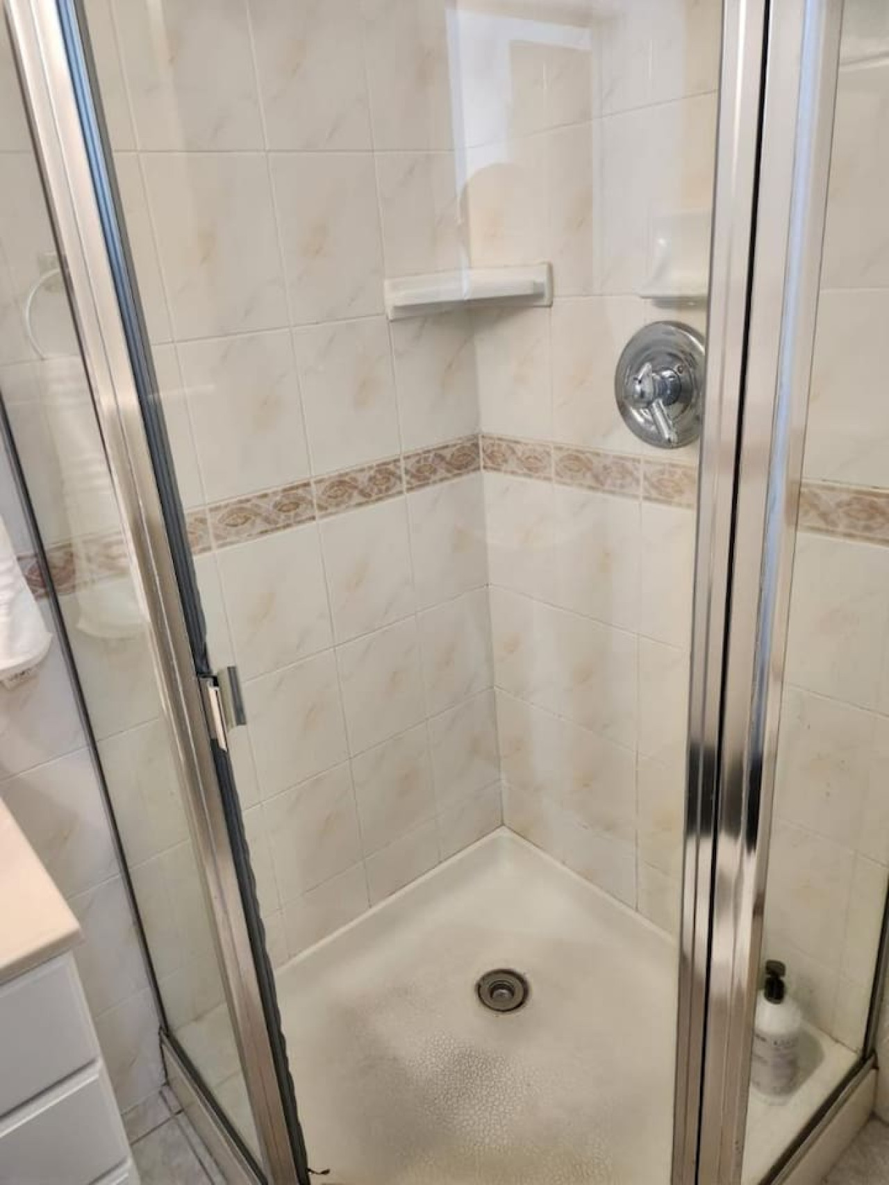 Affordable Private room OwnBath near Kaiser SFO D photo 8