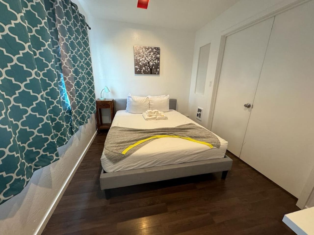 Cozy apartment close to Bart Station 1 photo 6