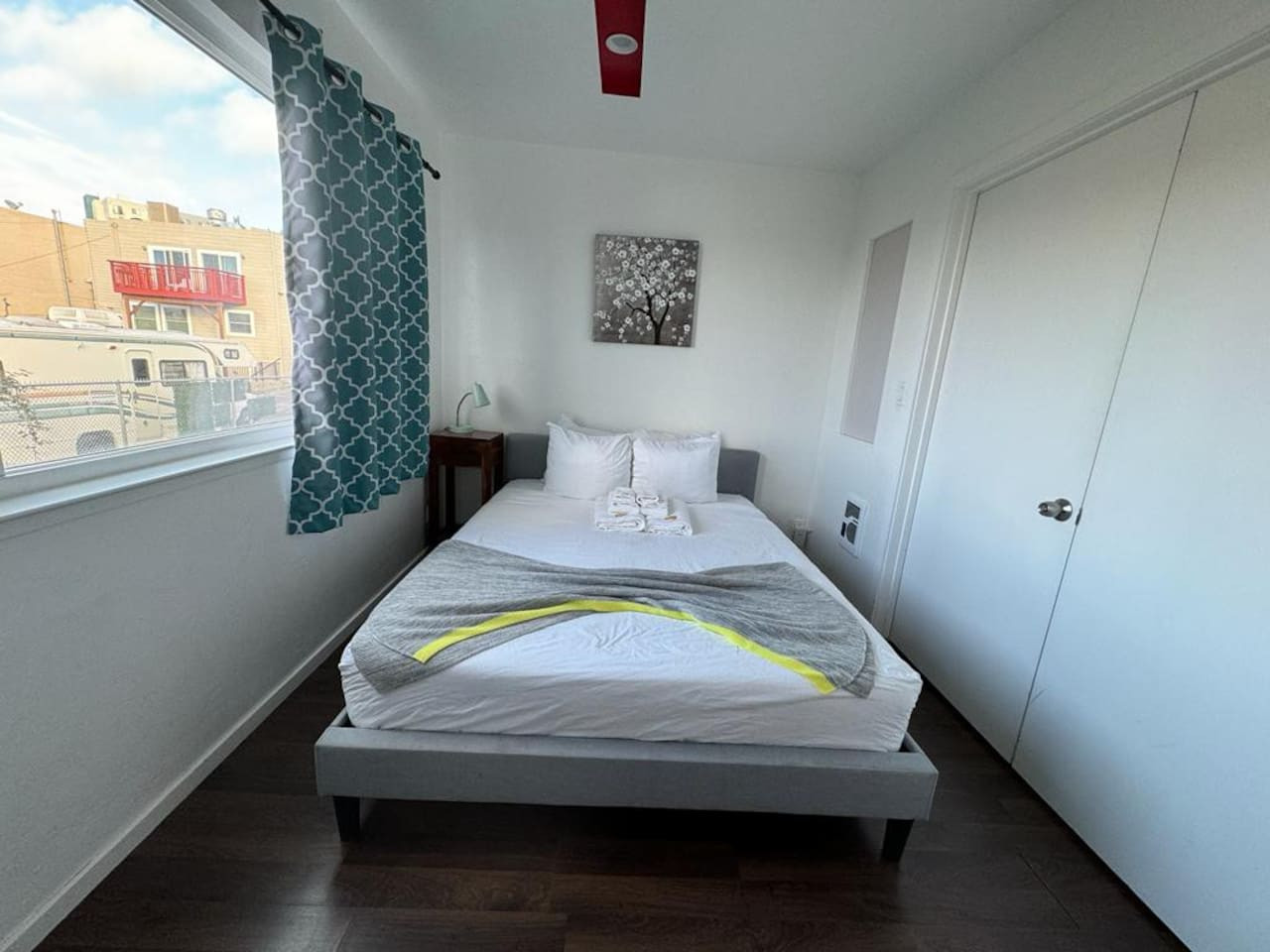 Cozy apartment close to Bart Station 1 photo 20