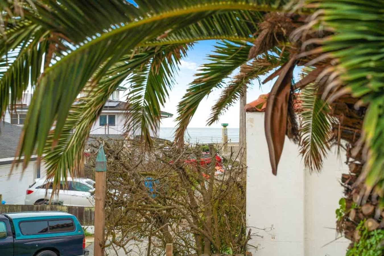 Ocean Peek & Palm Patio Escape photo 27