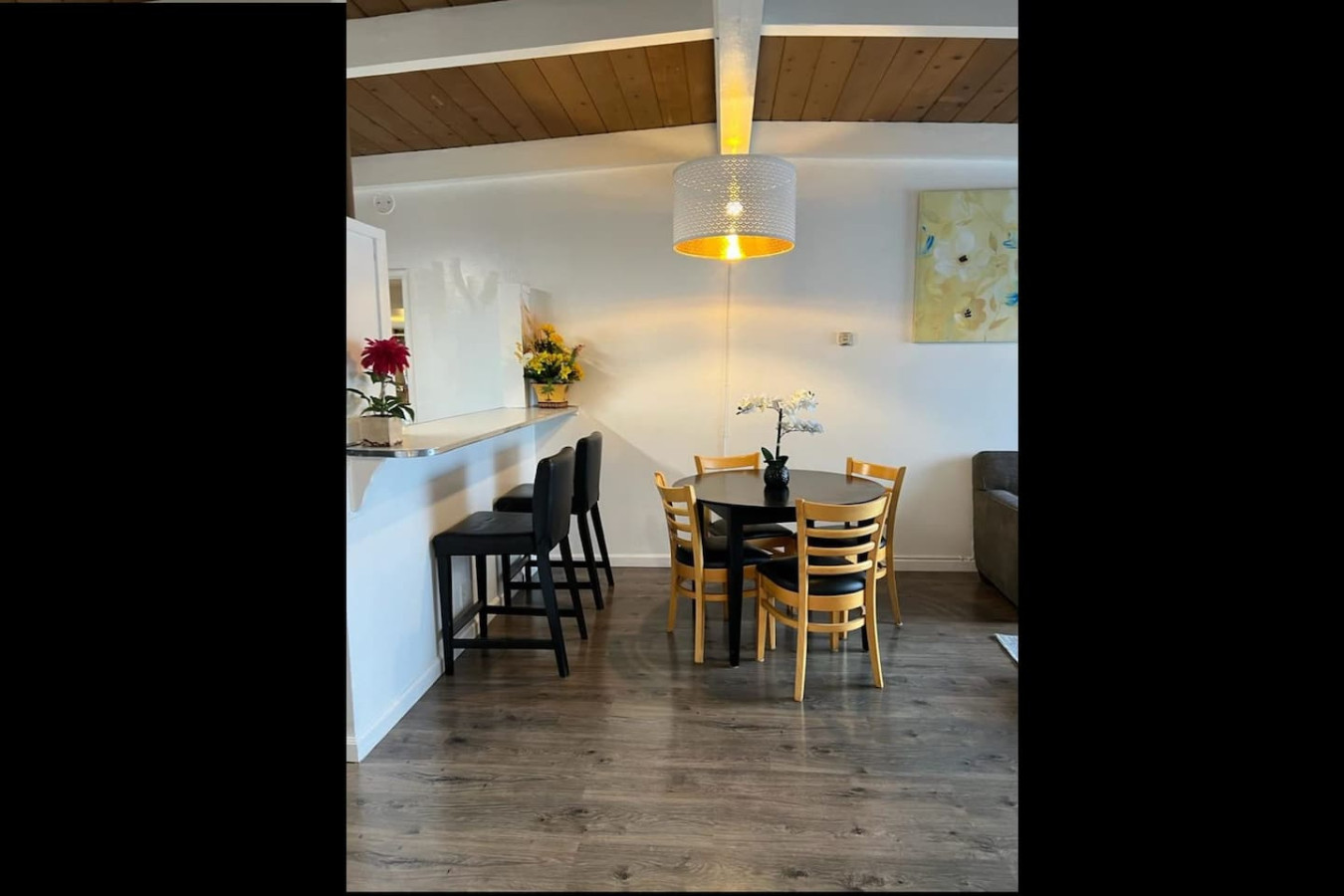 New 2BR w/Free Parking & Laundry photo 32