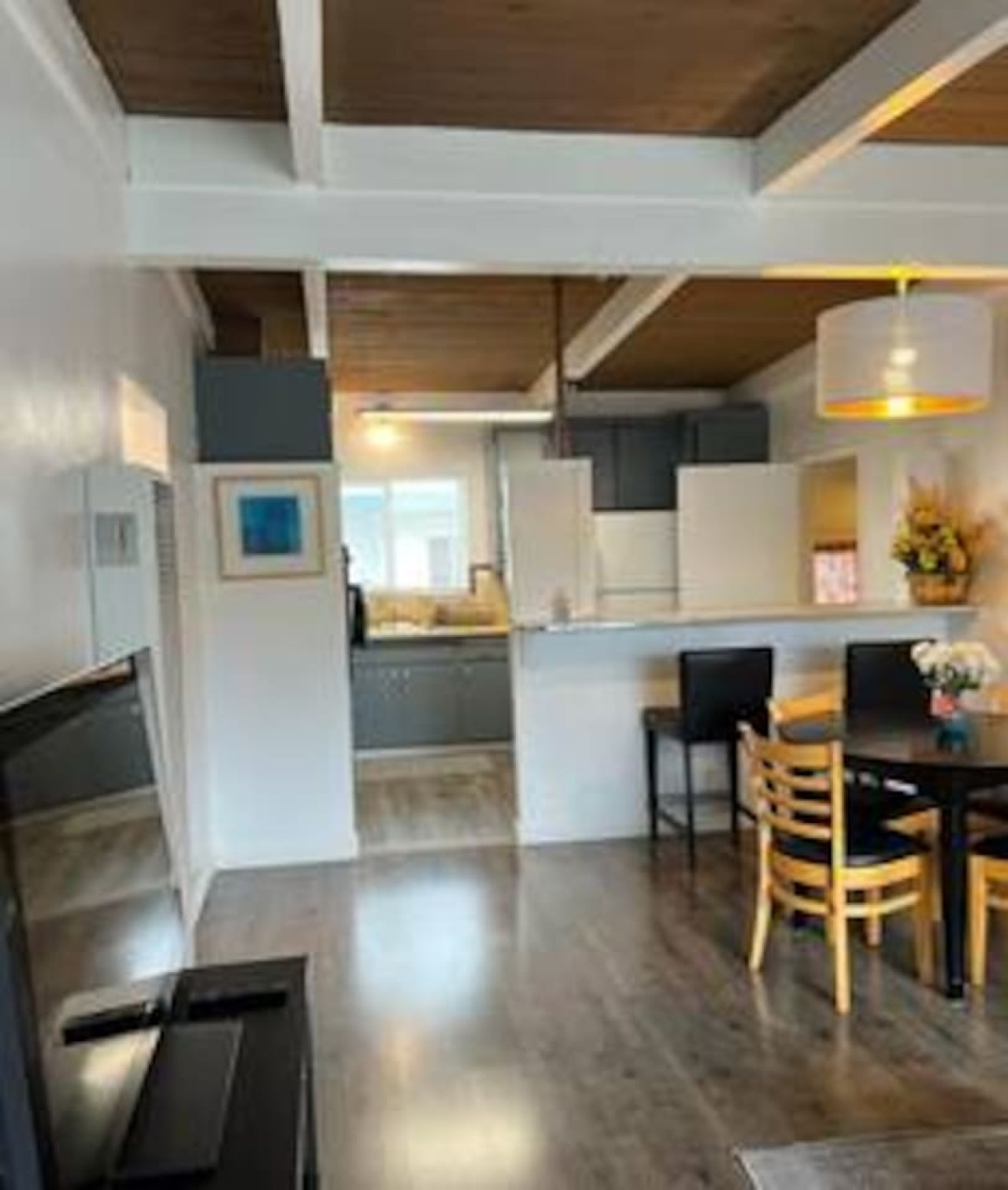 New 2BR w/Free Parking & Laundry photo 24