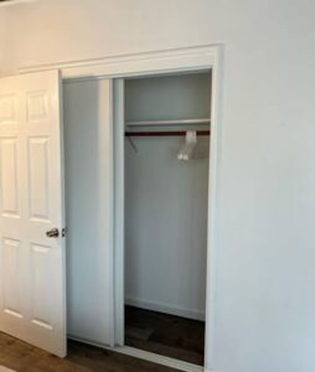 New 2BR w/Free Parking & Laundry photo 12