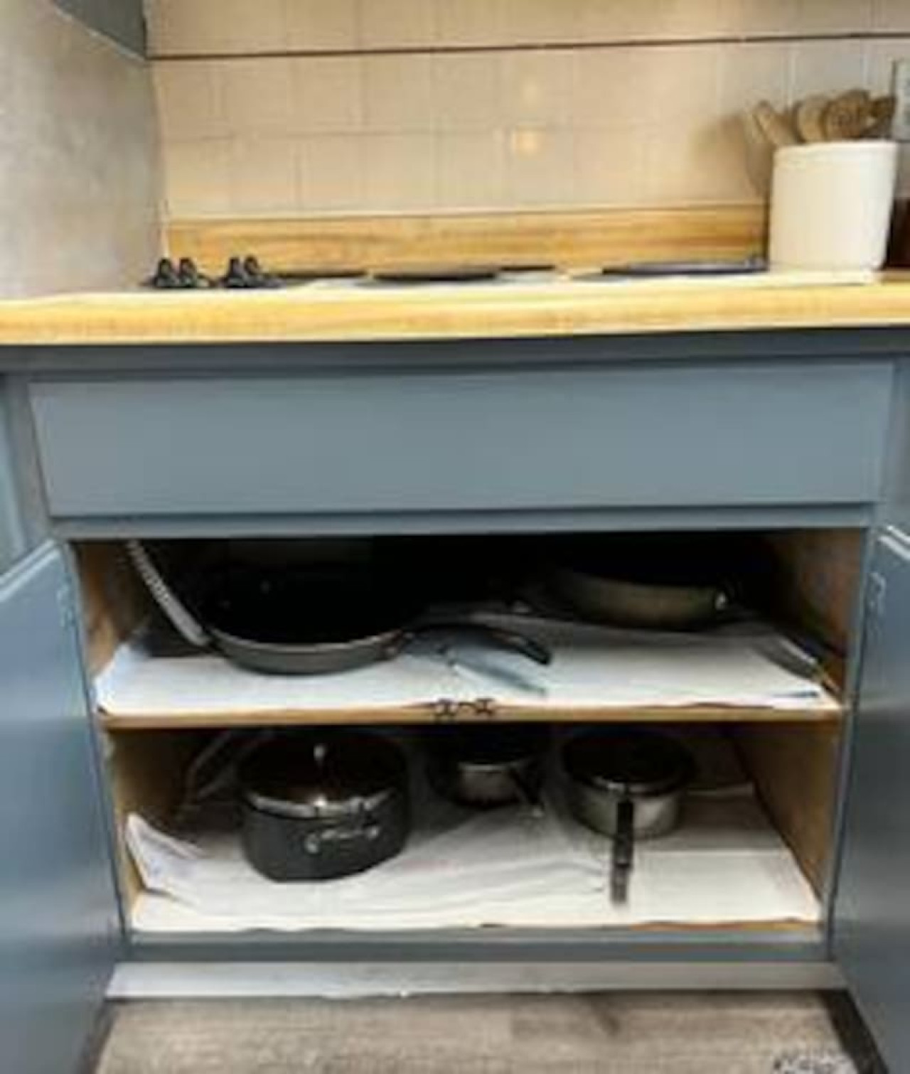 New 2BR w/Free Parking & Laundry photo 17