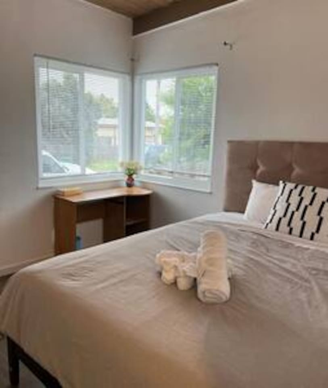 New 2BR w/Free Parking & Laundry photo 15