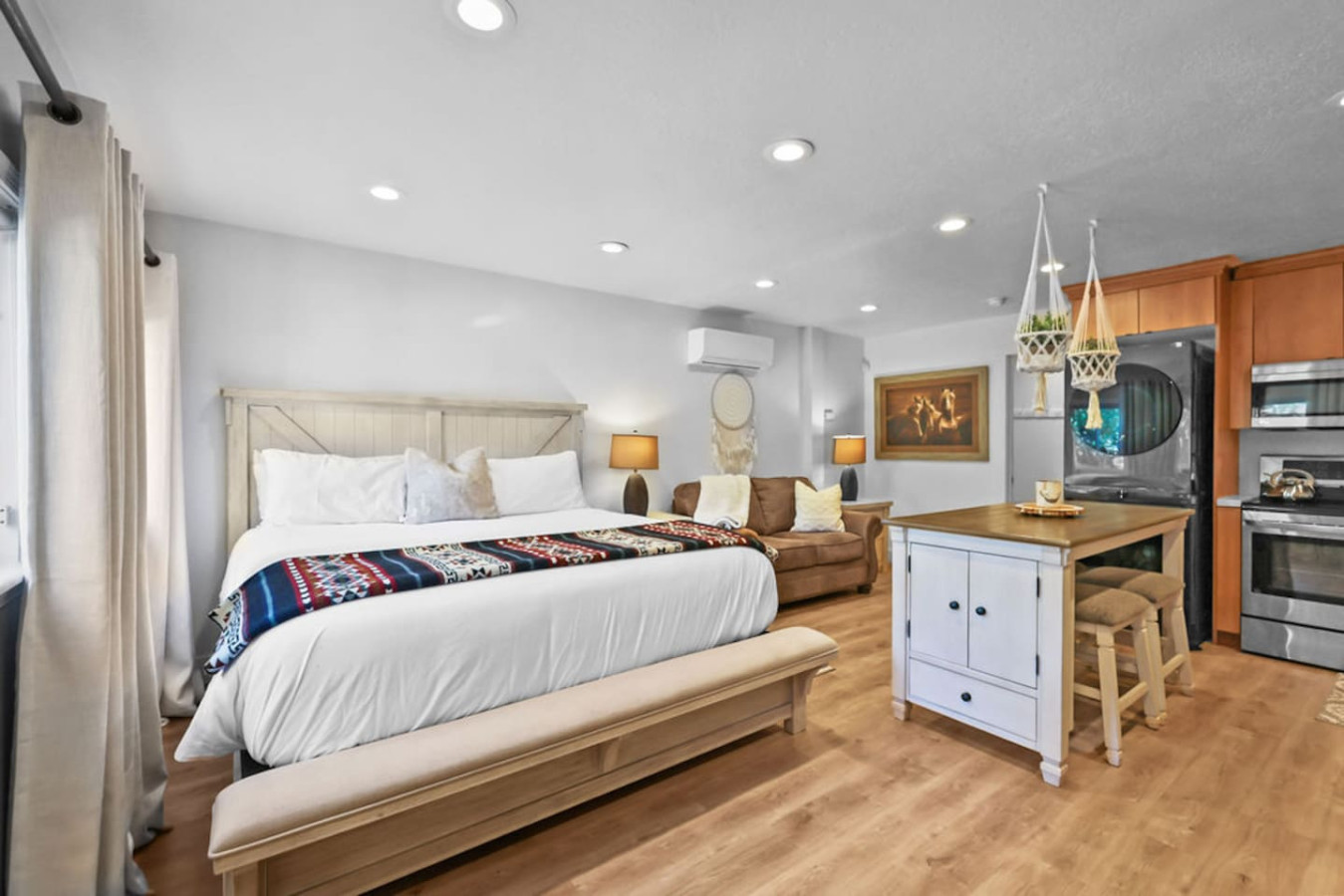 20% Off Valentines Studio at Sundance Utah