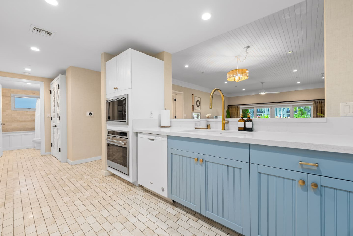 2 Villas in 1 | Oceanfront 3BR+Studio for 12 thumbnail 28