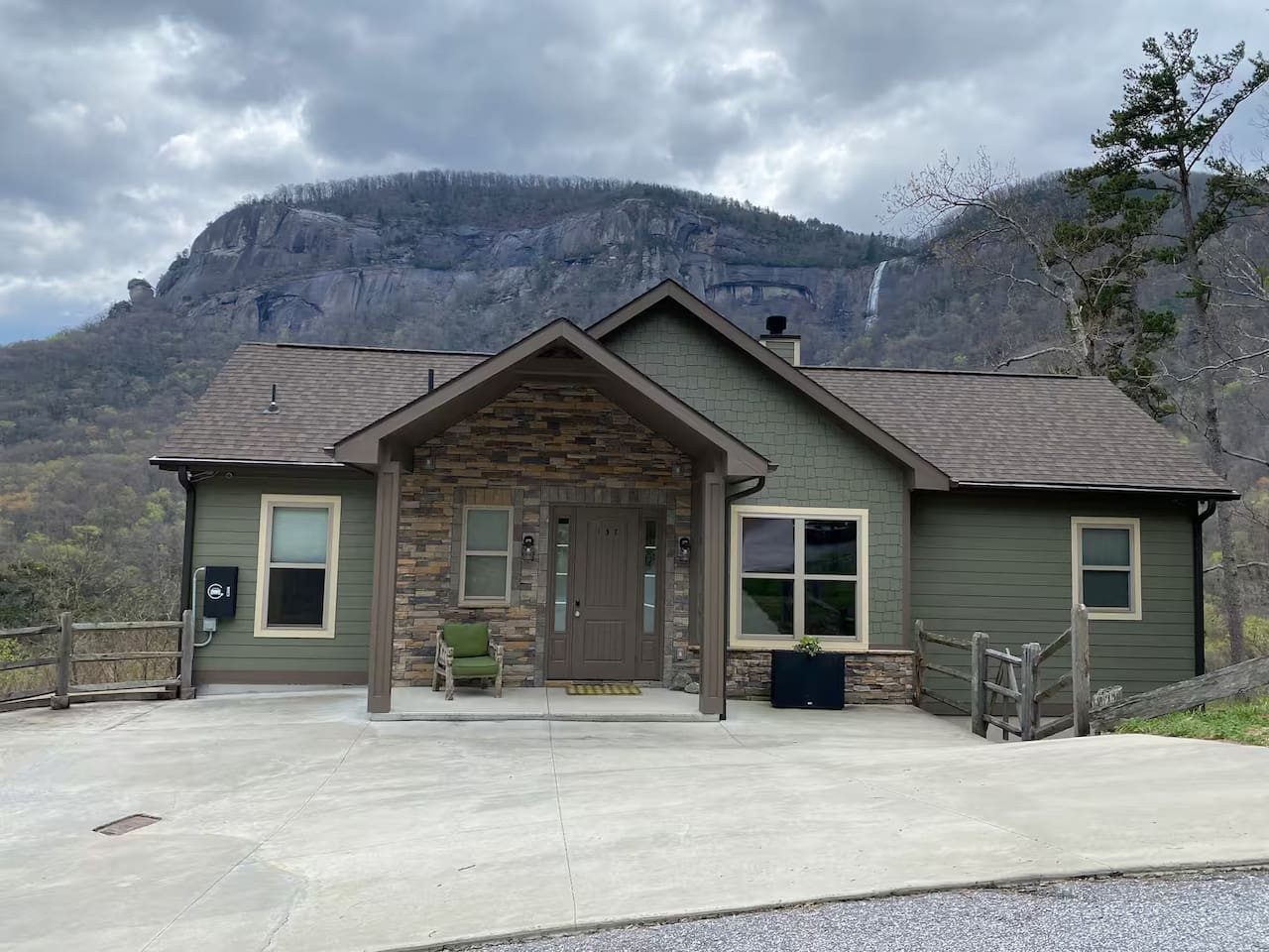 Cottage at Chimney Rock