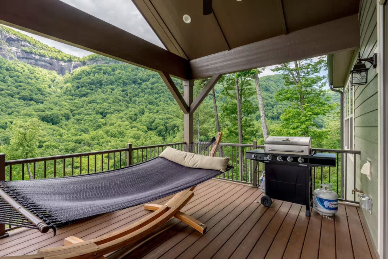 Cottage at Chimney Rock