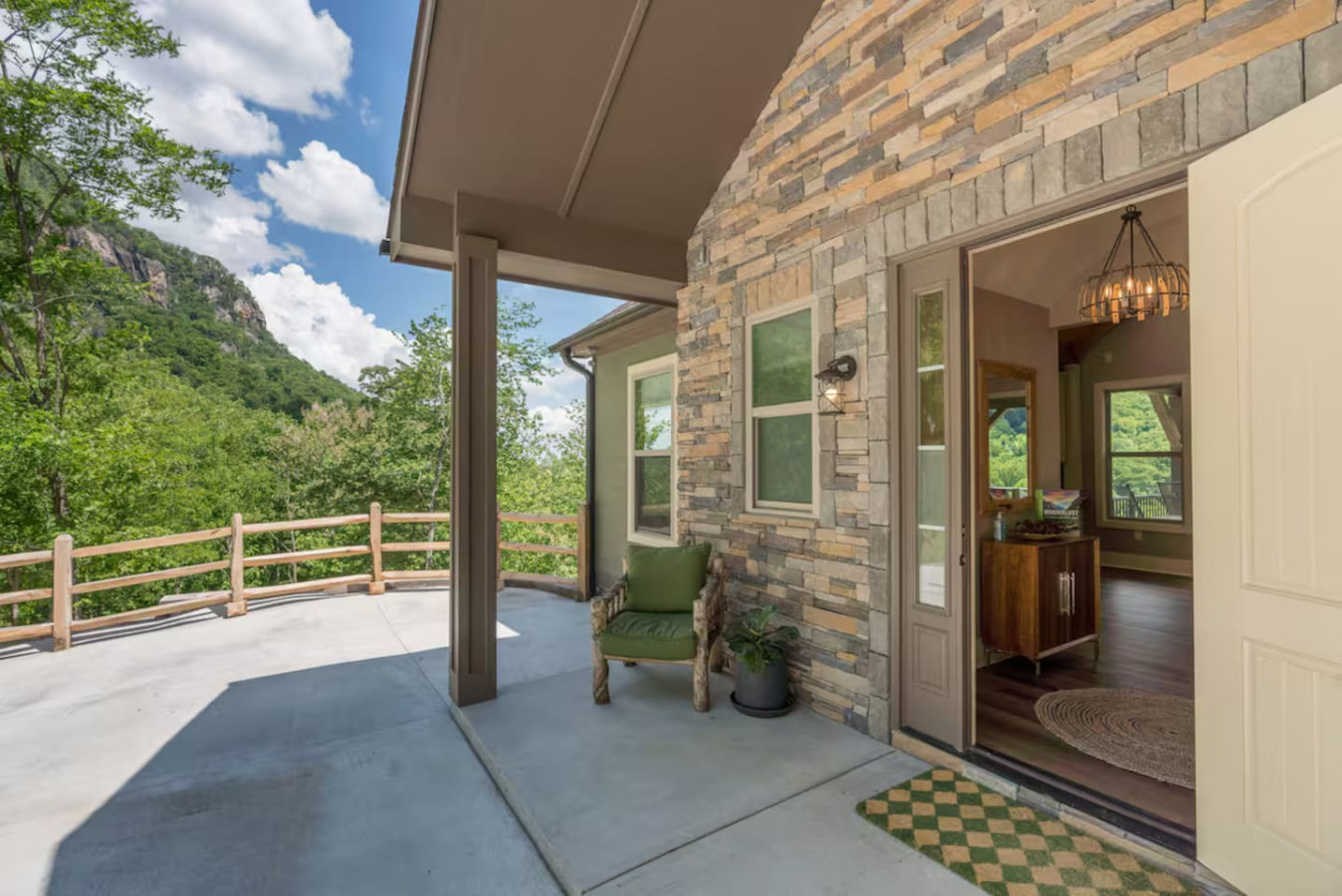 Cottage at Chimney Rock