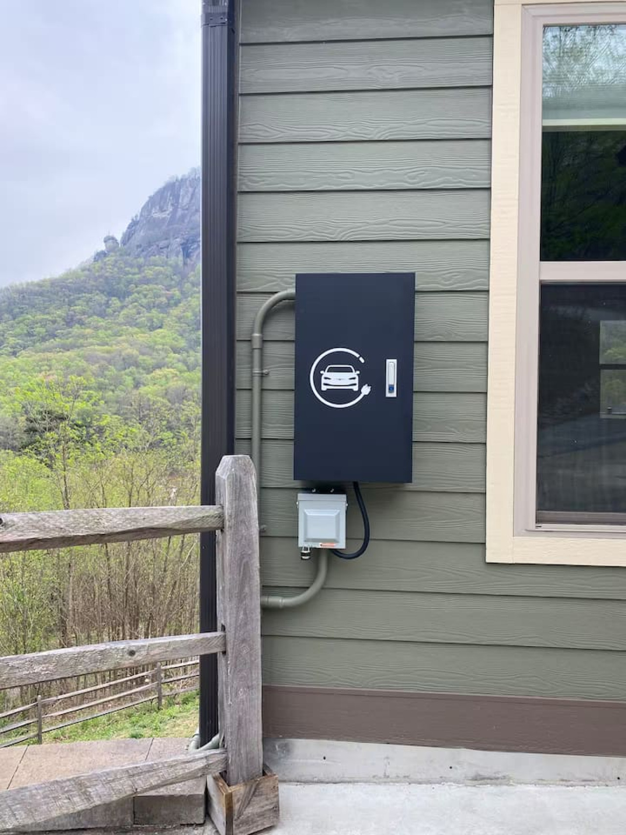 Cottage at Chimney Rock