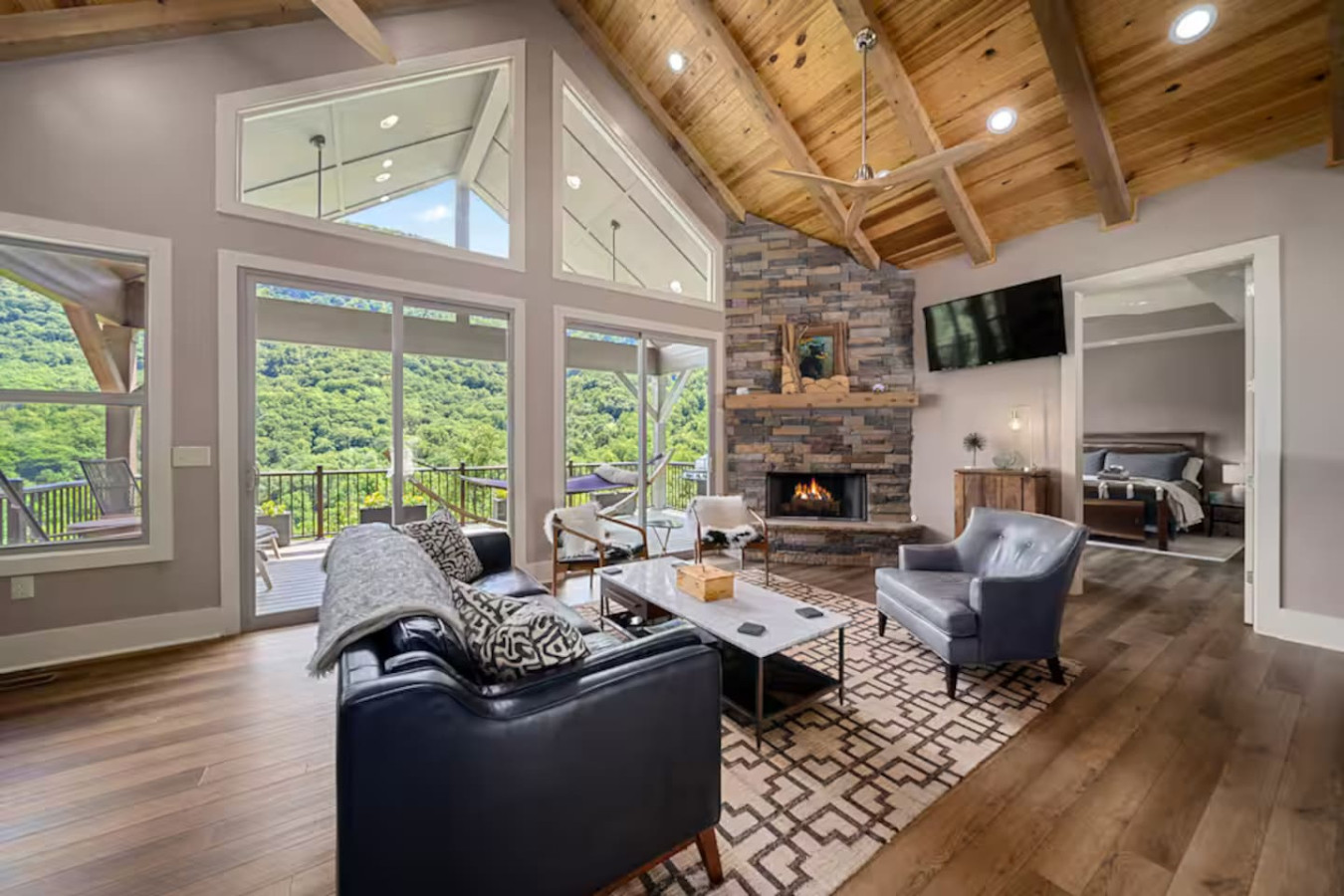 Chimney Rock Cottage with Waterfall Views, Hot Tub