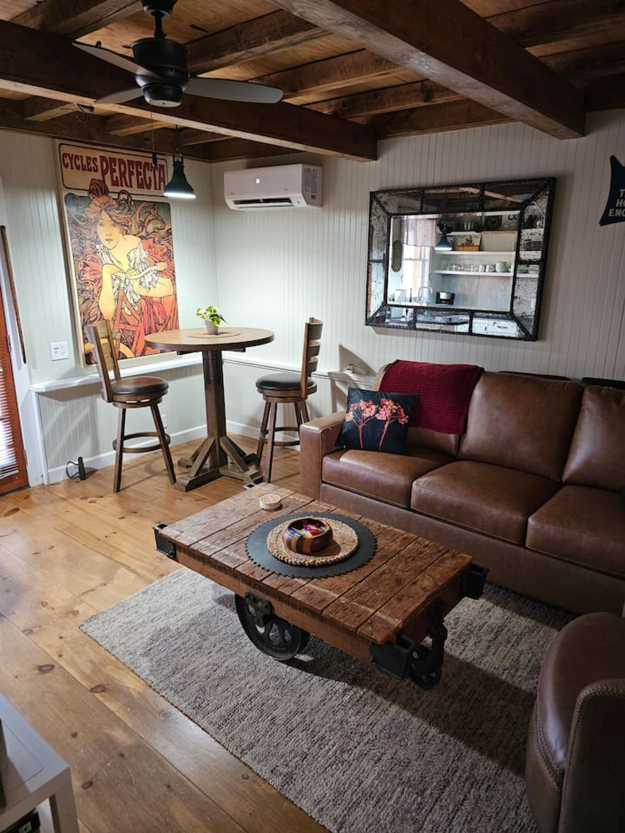 Cabin at Tobaccoville