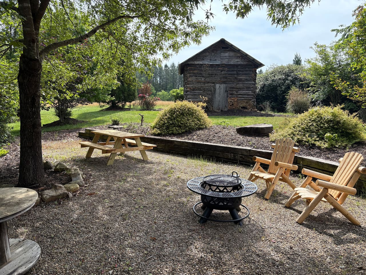 Cabin at Tobaccoville