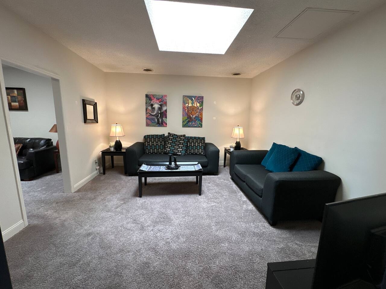 Lounge Getaway at 610 S Elm