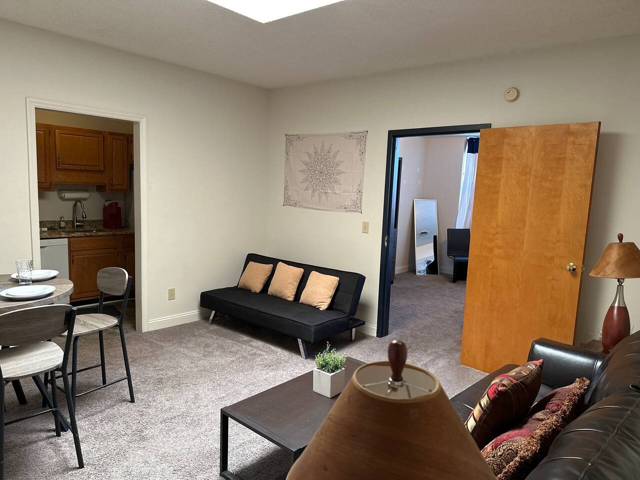Lounge Getaway at 610 S Elm