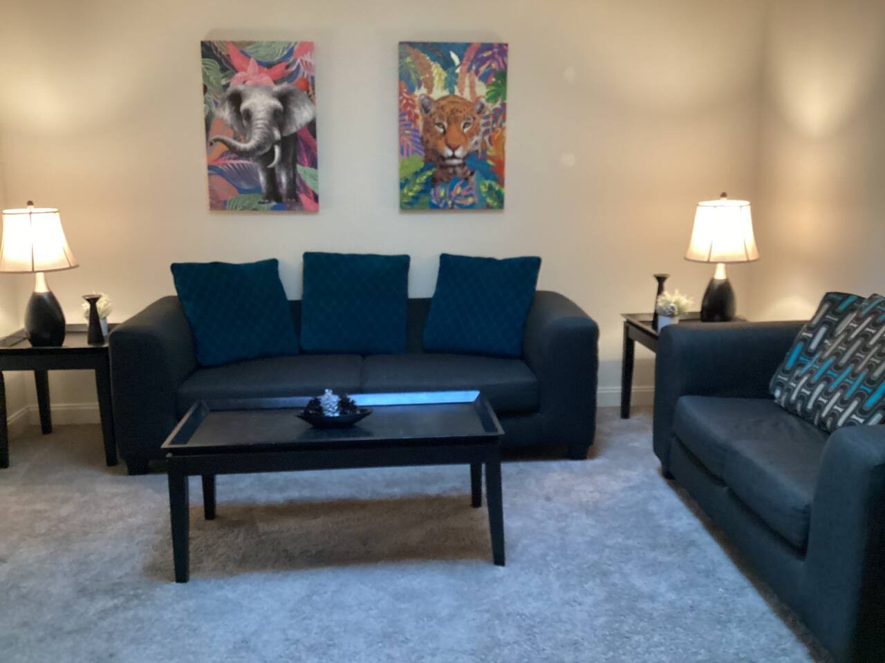 Lounge Getaway at 610 S Elm