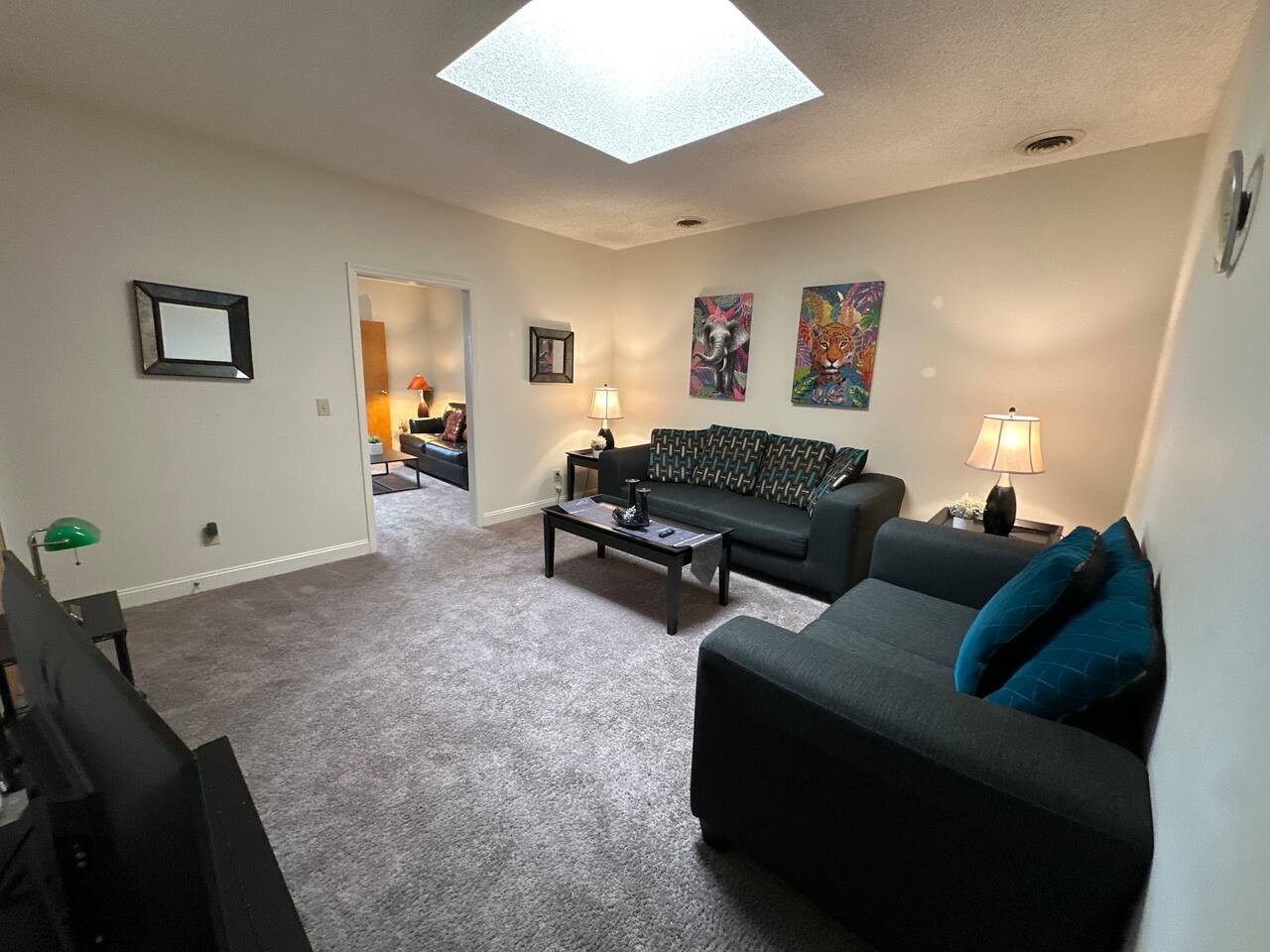 Lounge Getaway at 610 S Elm