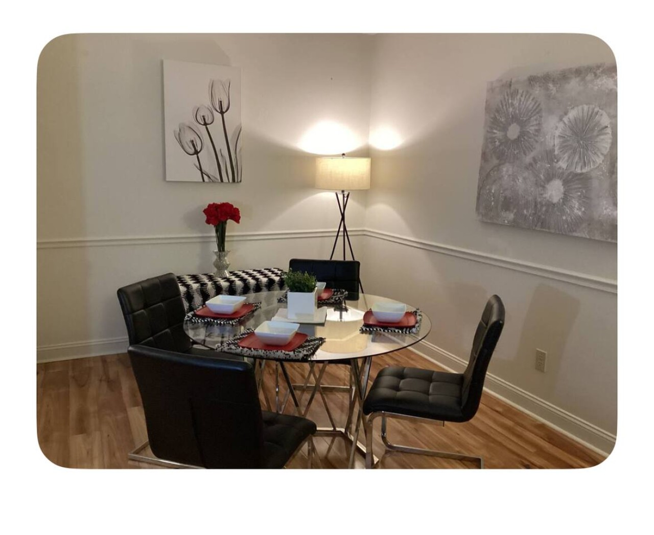 Two-Bedroom Flat at 610 S Elm