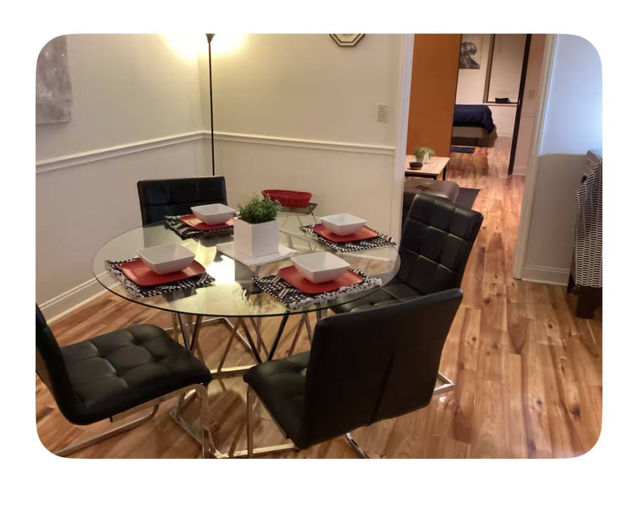 Two-Bedroom Flat at 610 S Elm