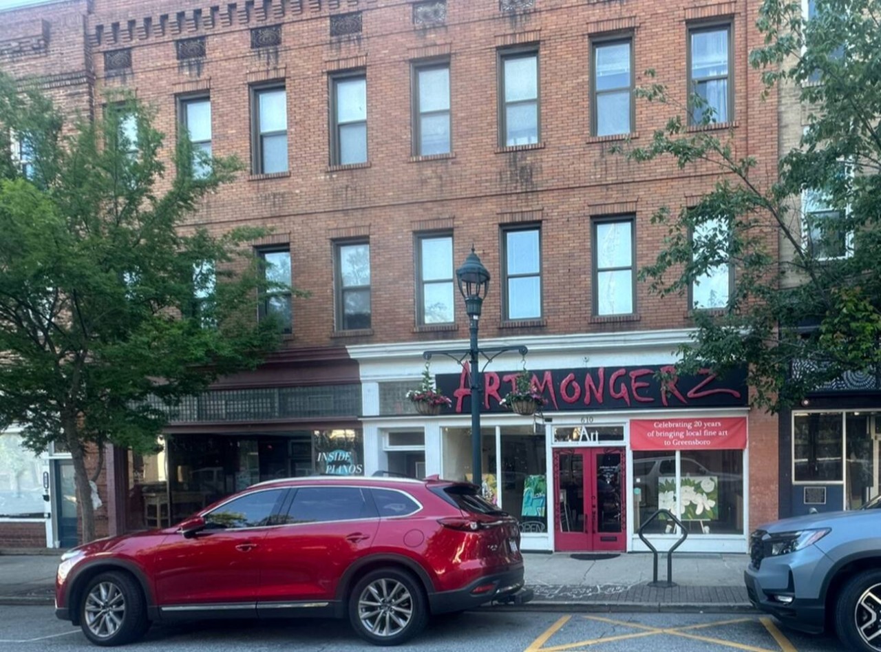 Two-Bedroom Flat at 610 S Elm
