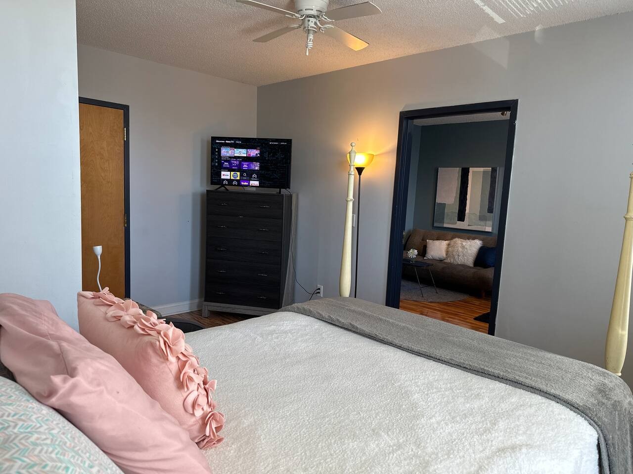 Two-Bedroom Flat at 610 S Elm