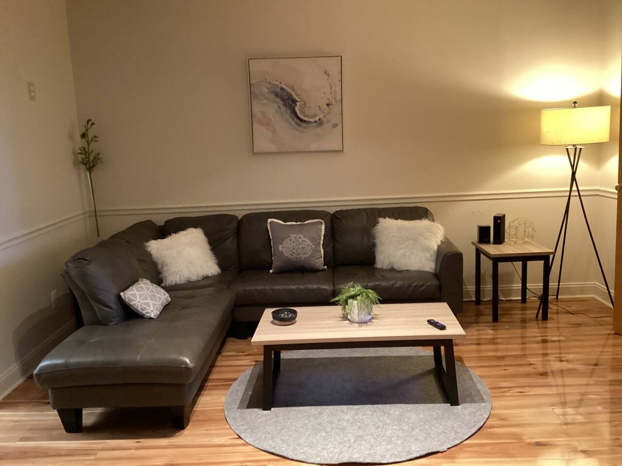 Two-Bedroom Flat at 610 S Elm