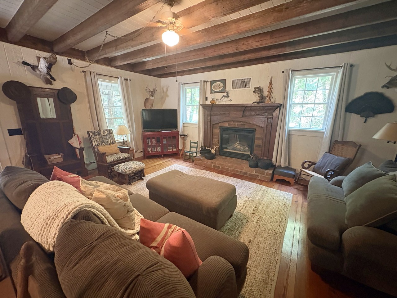 Living room with gas fireplace.jpg