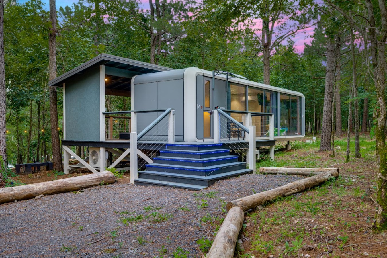 Zoe’s glass pod with hot tub and tree-house