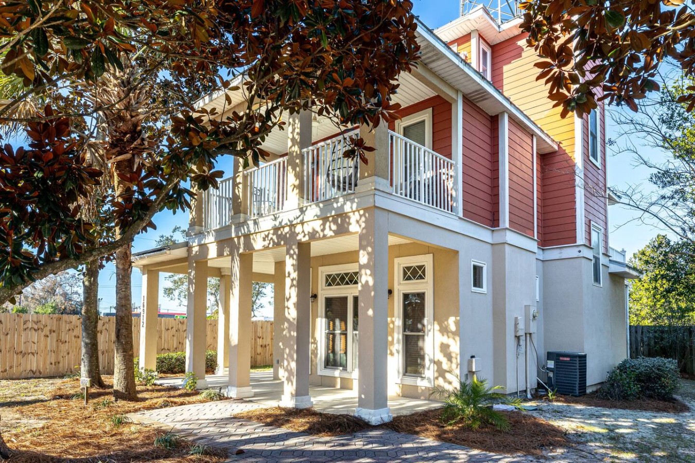 3BR Beach Home near Gulf, BBQ, Patio