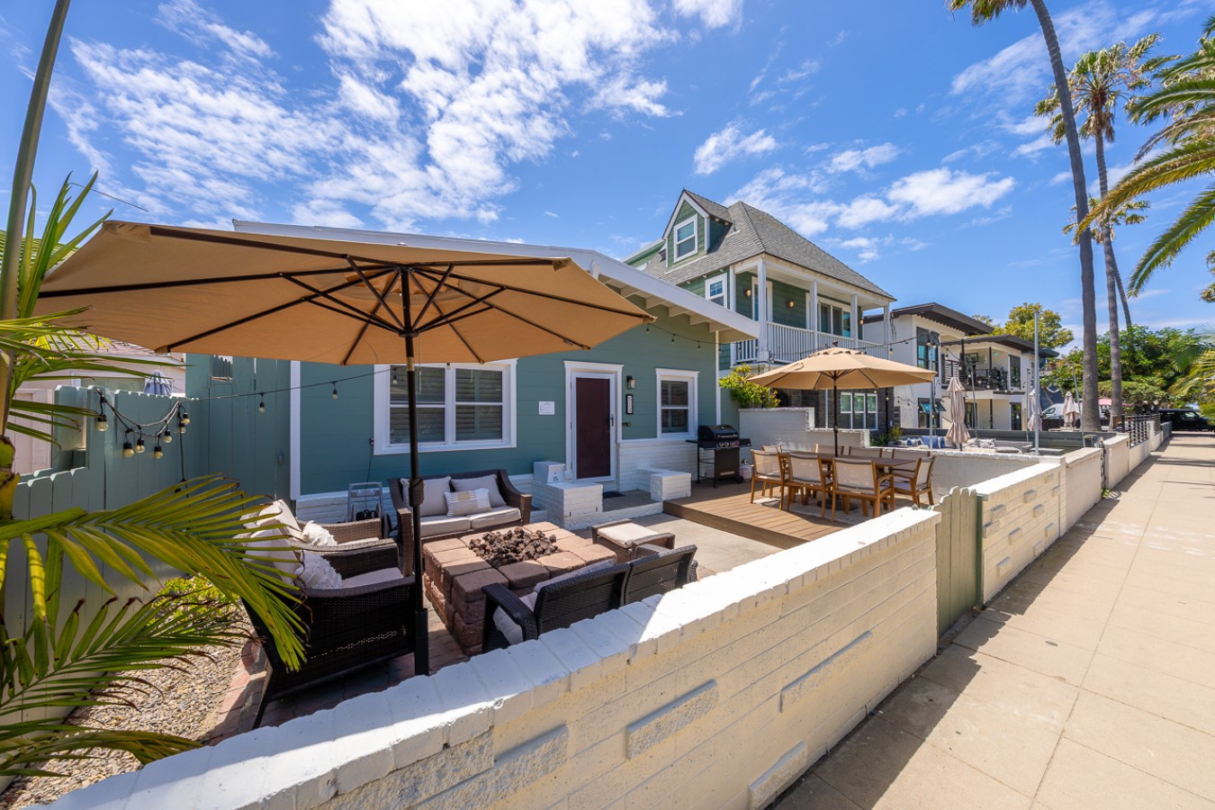 Beach Bay Bungalow w/ Parking & Fire pit