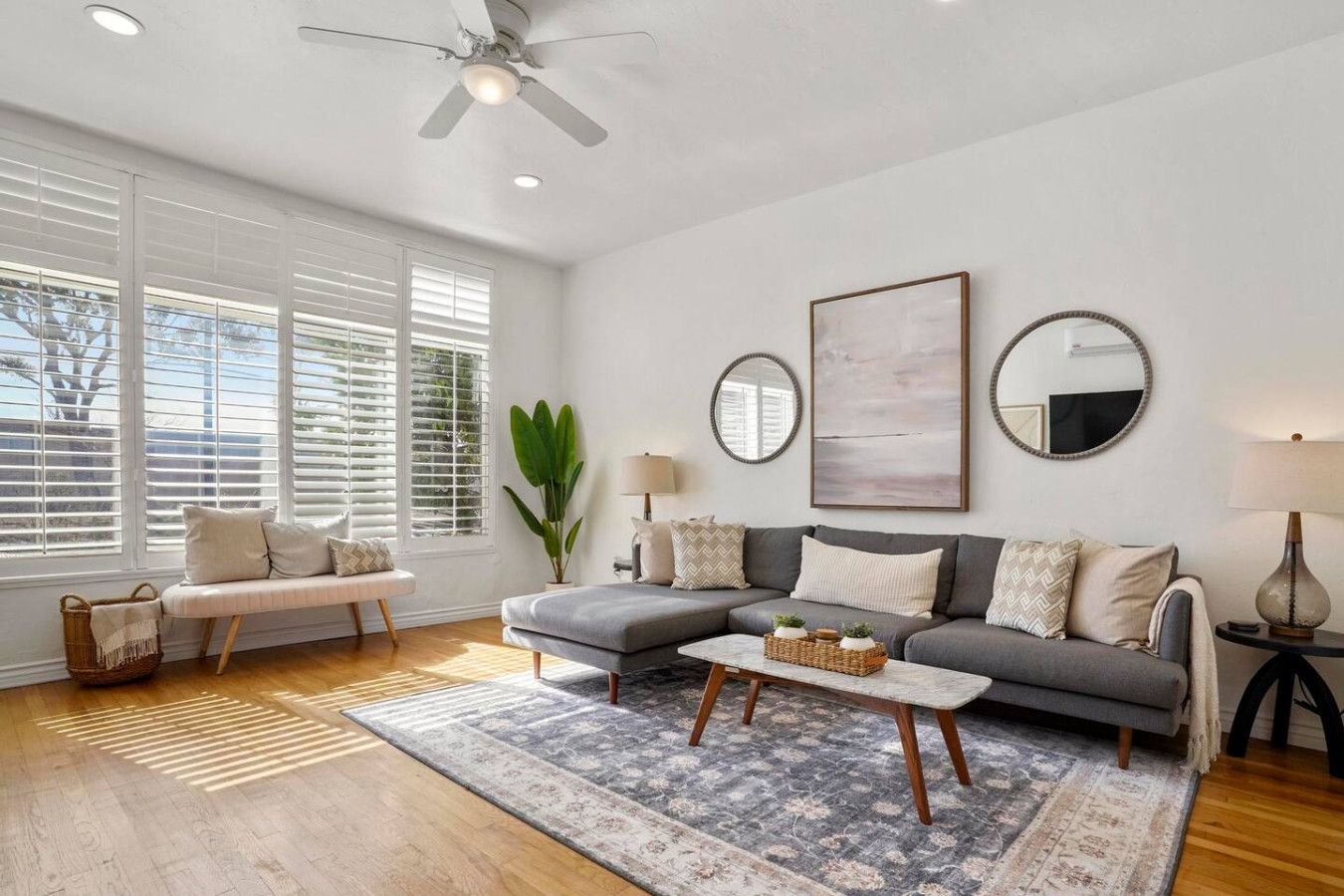 Light & Bright 1BR, 2 mins to Zoo! 2