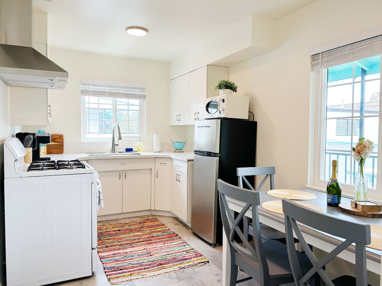 Kensington Retreat | Walk to Cafés & Dining 2