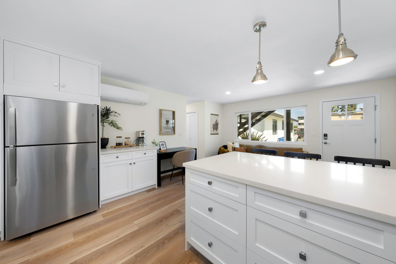 Trendy Mission Hills Condo: 2 Bedrooms w/ Parking