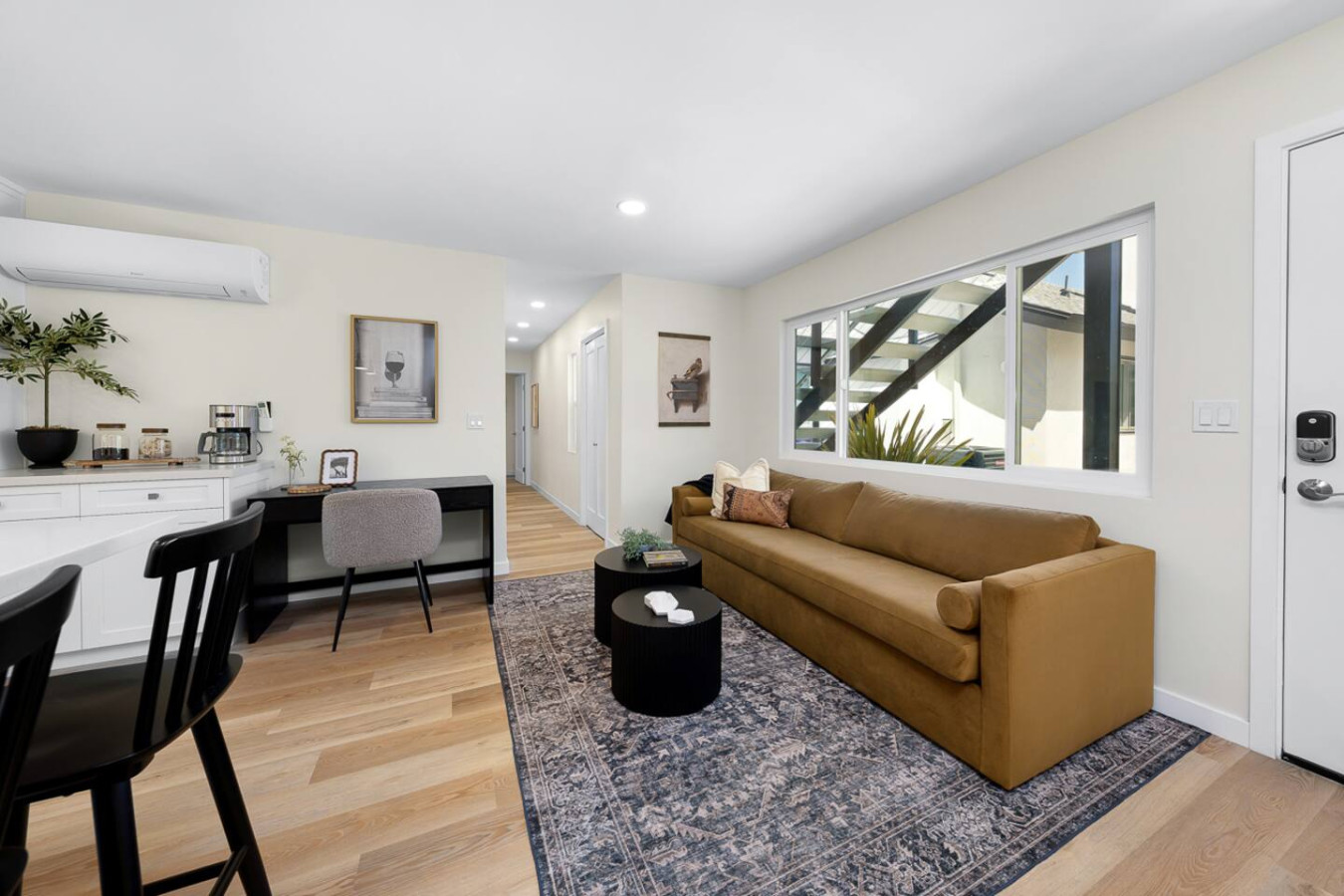 Trendy Mission Hills Condo: 2 Bedrooms w/ Parking 10