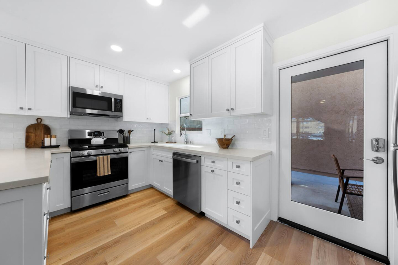 Trendy Mission Hills Condo: 2 Bedrooms w/ Parking 9