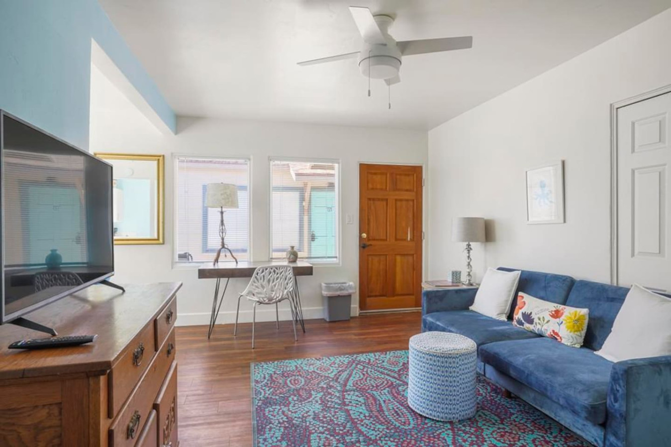 Ben's Beach Bungalow 5, cheery Mission Beach 1BR! | Photo 3