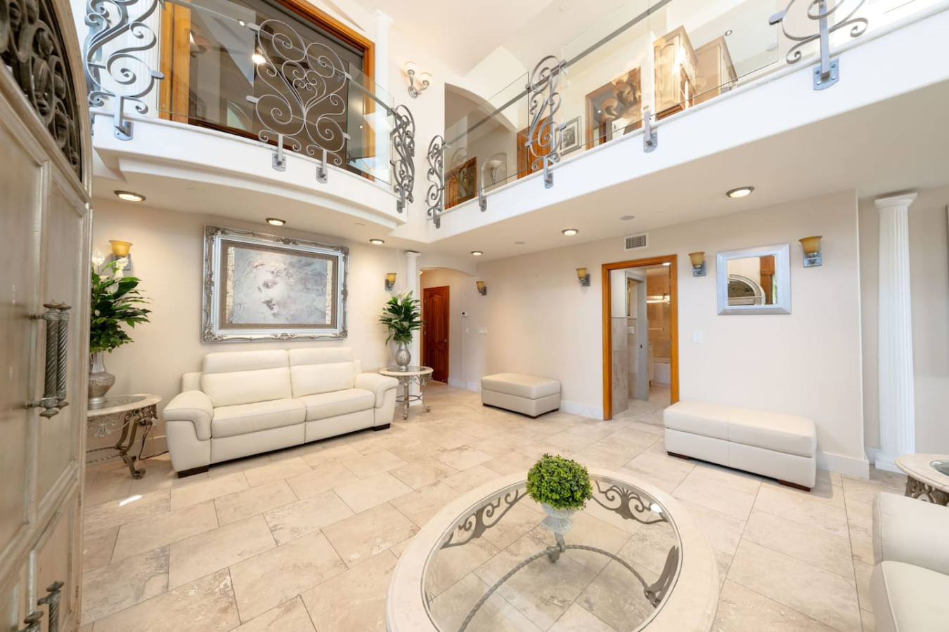 Family Luxurious Waterfront Escape 10