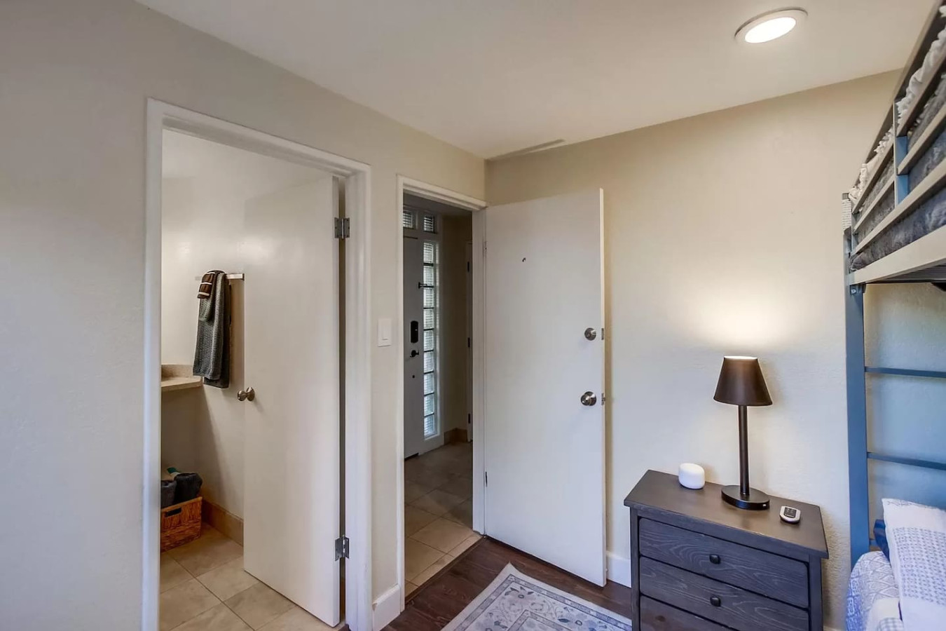 Sunny Mission Beach house, steps to Ocean & Bay! 10