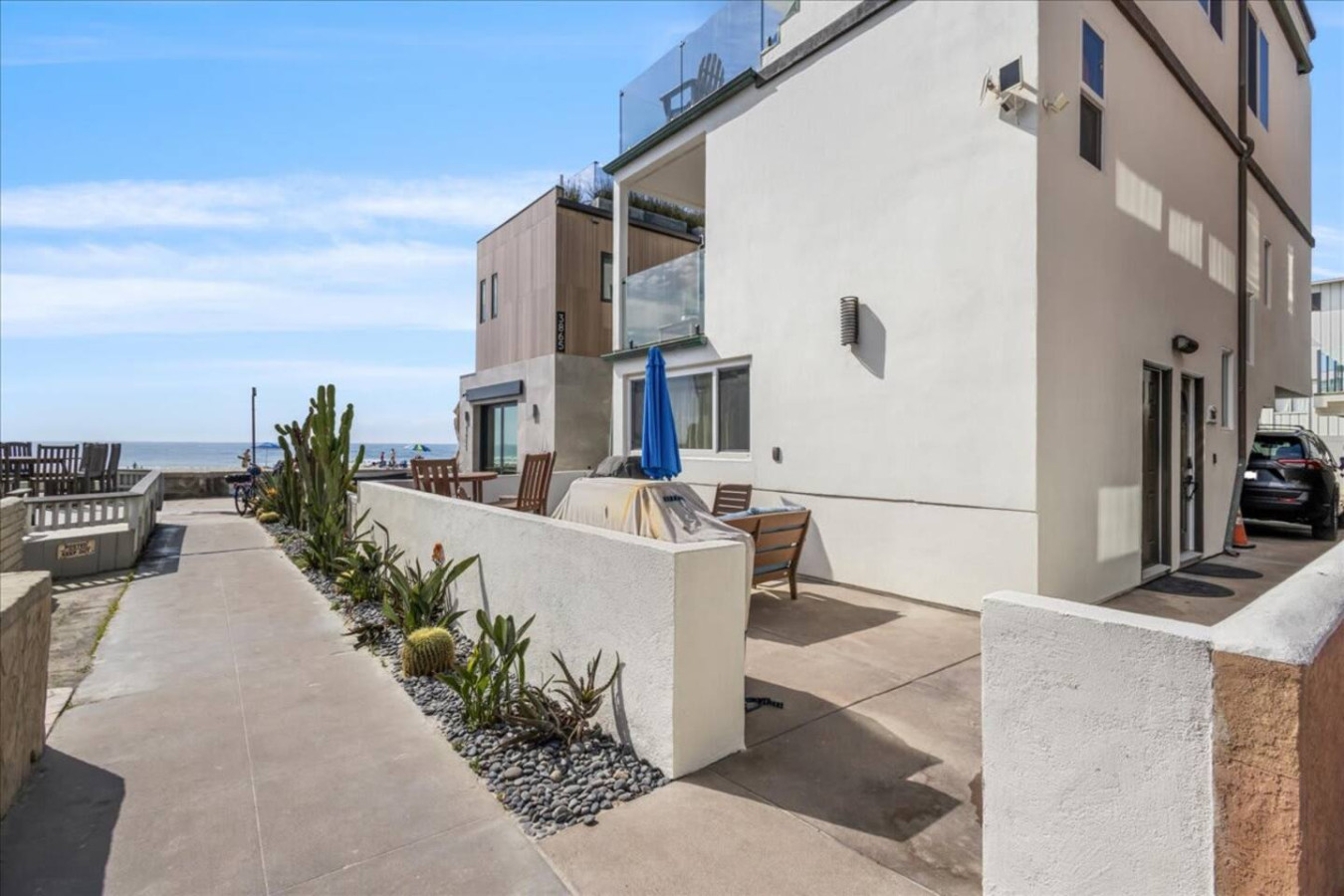 Beach Getaway Studio/Steps 2 Beach w/ Parking