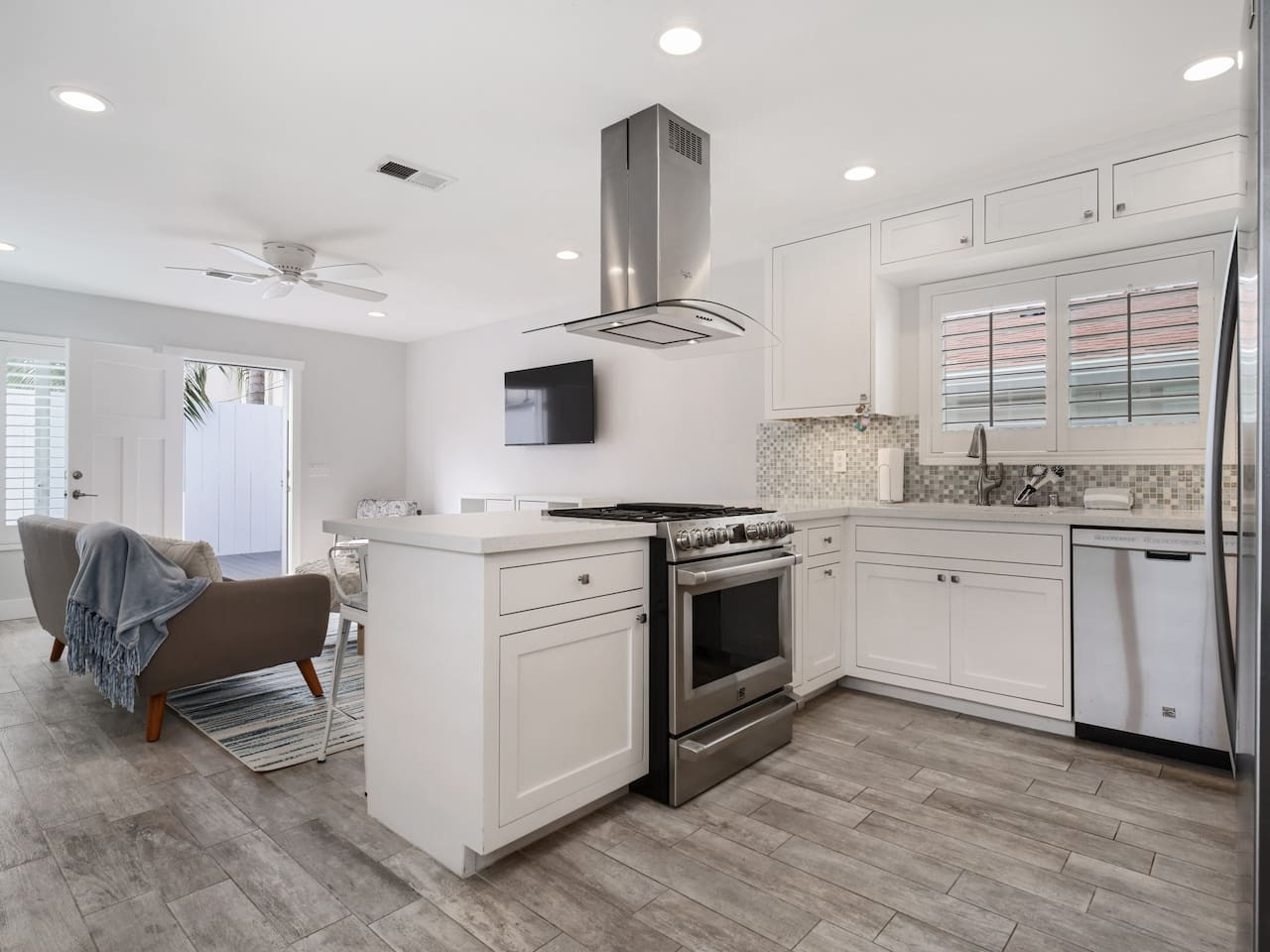 Mermaid Cove: Private Pacific Beach Oasis w/ Parking 6