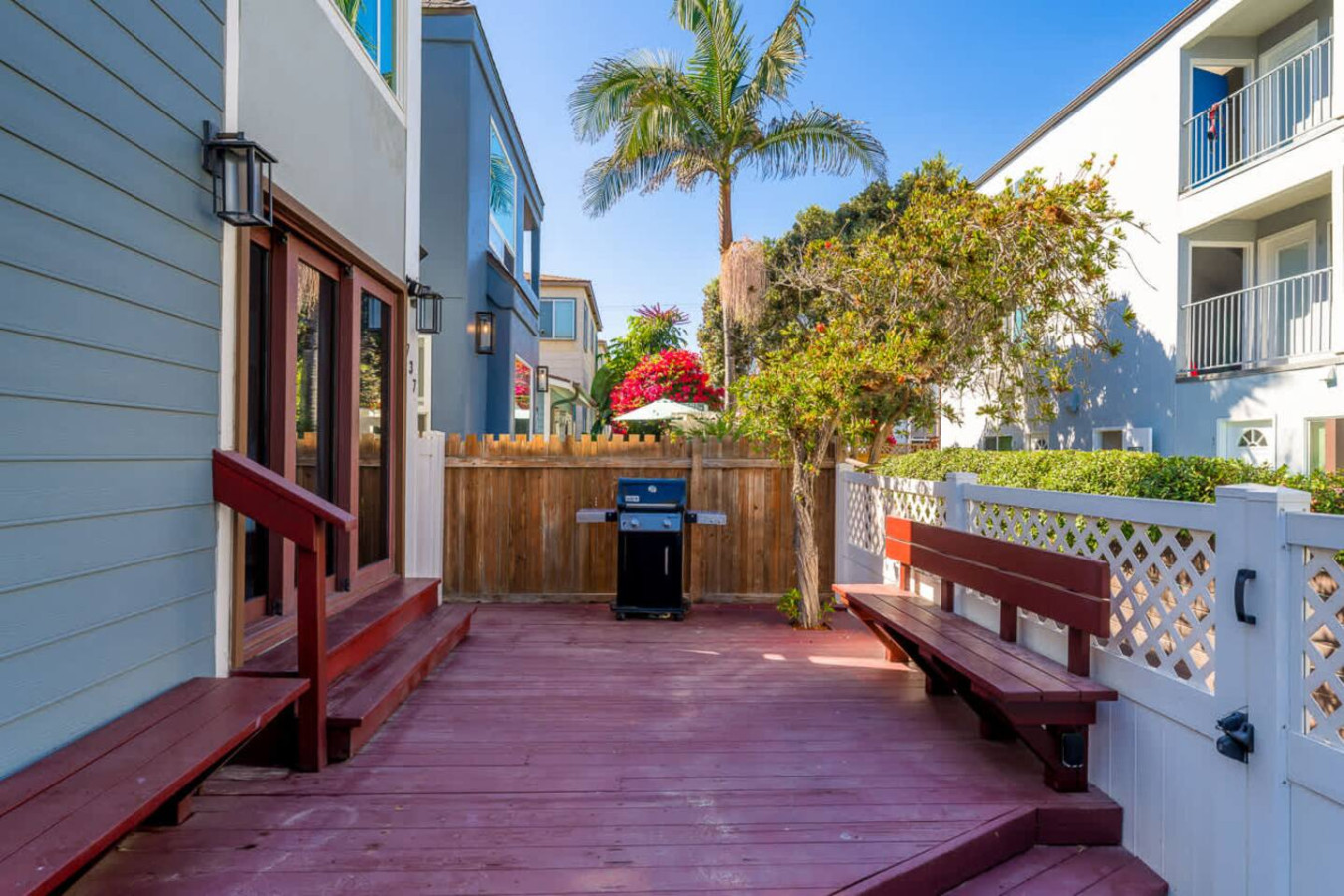 Sunny Beach Escape – Steps to Ocean & Bay 5