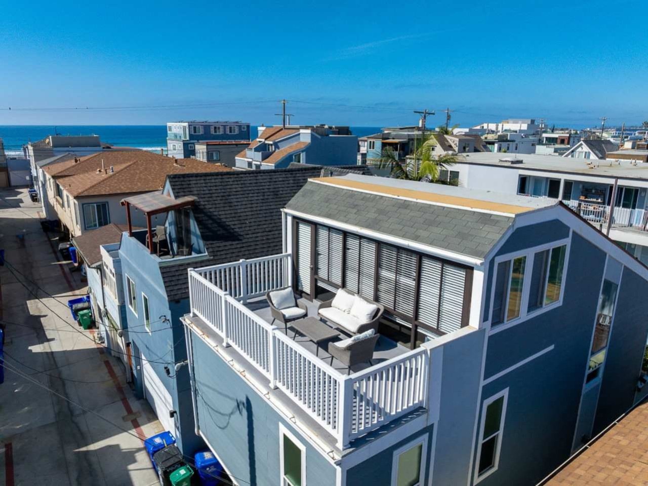 Sunny Beach Escape – Steps to Ocean & Bay 6