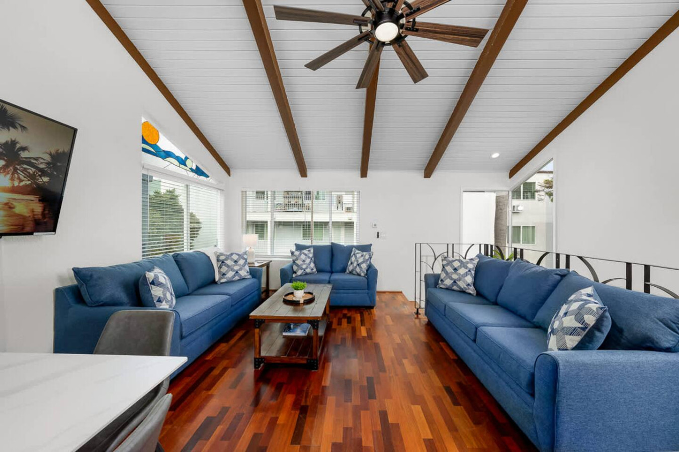 Sunny Beach Escape – Steps to Ocean & Bay 10