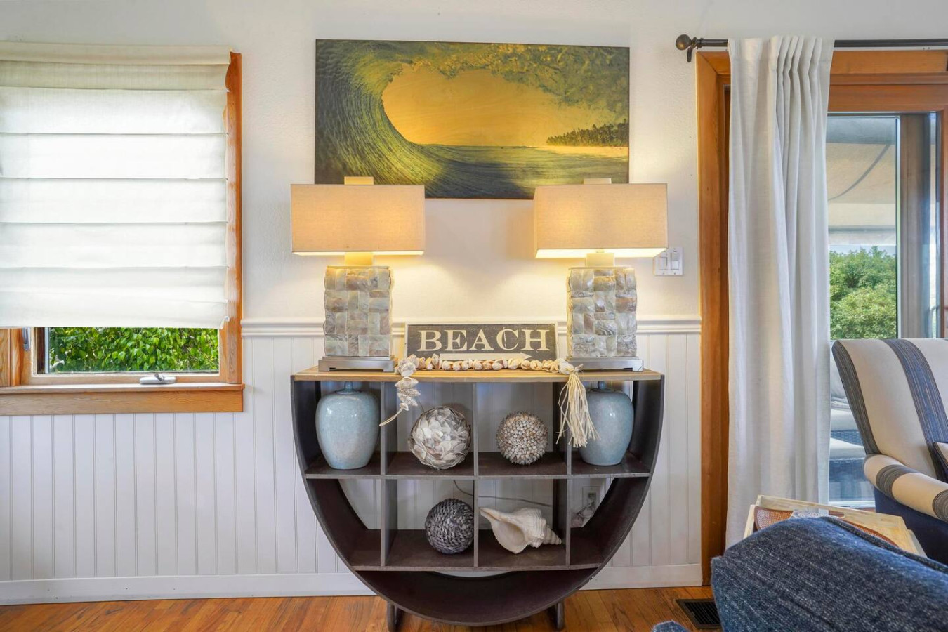 Darling Del Mar Beach Cottage with Ocean Views 8