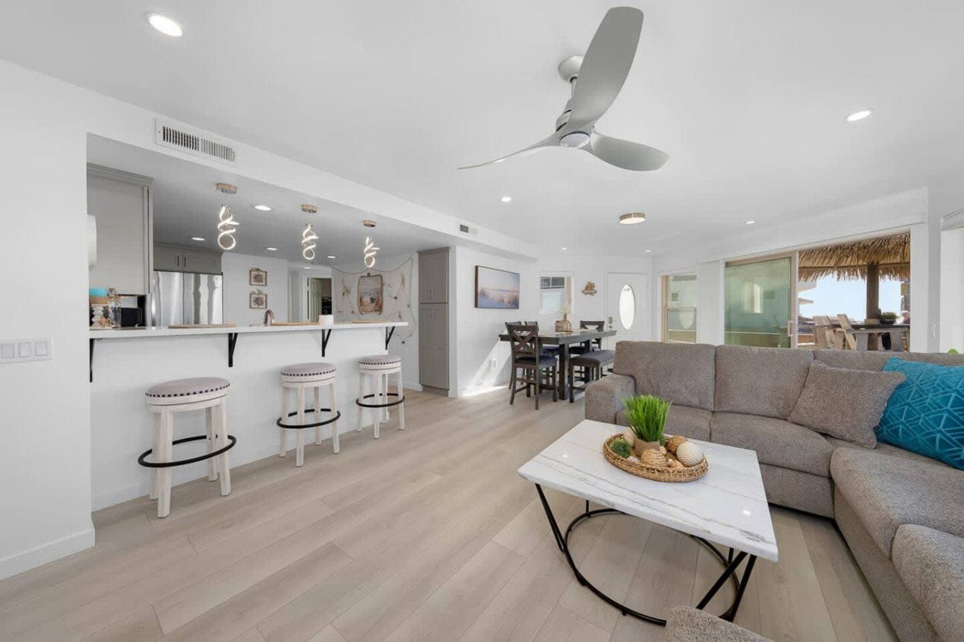 Family Ocean Front 3BR with Parking 10