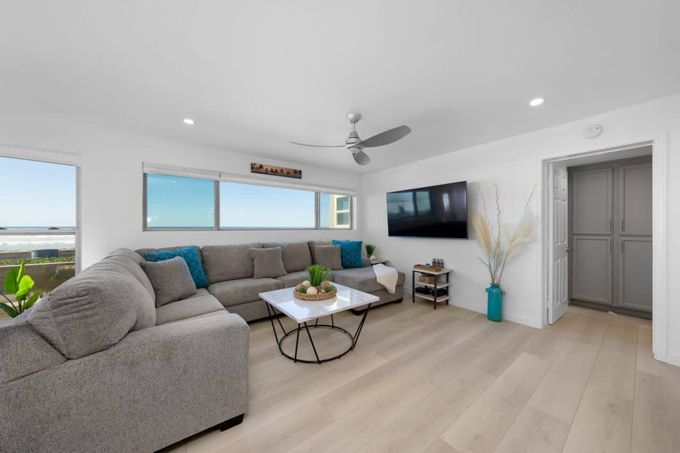 Family Ocean Front 3BR with Parking 9