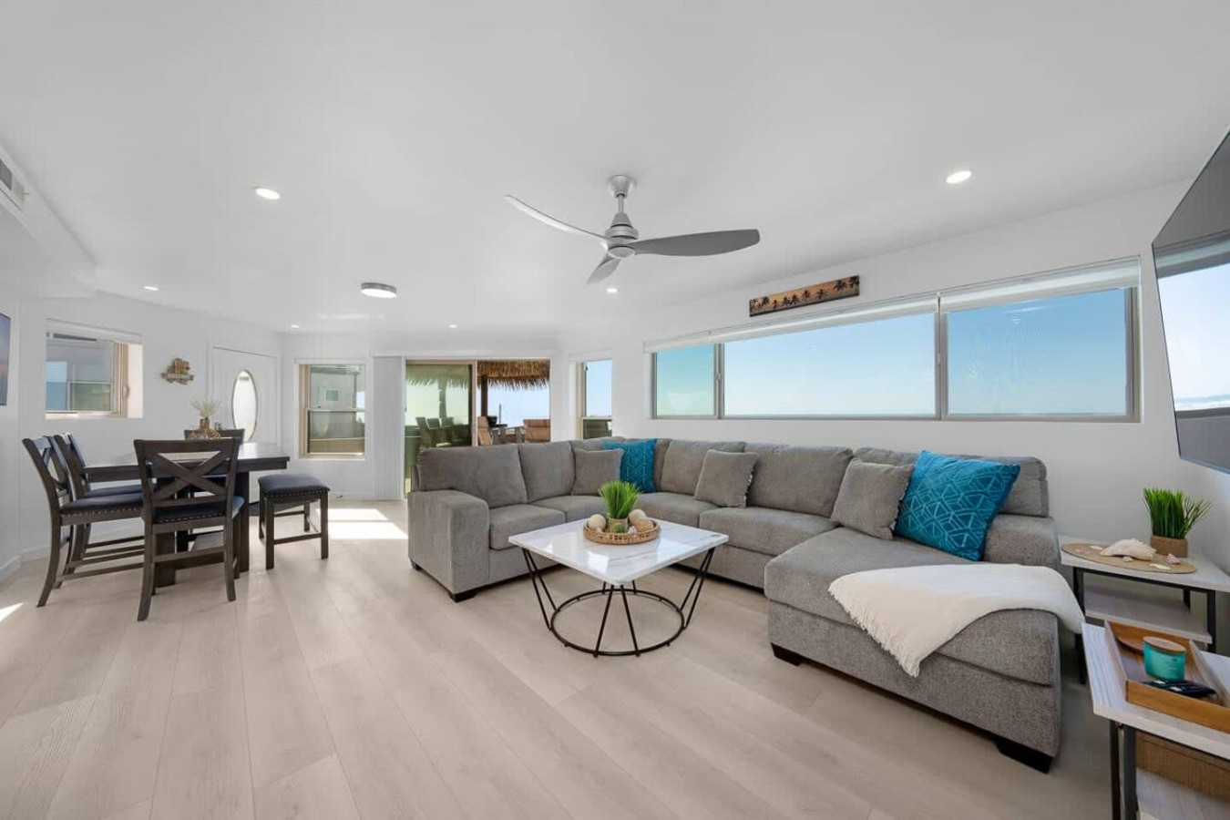 Family Ocean Front 3BR with Parking 7